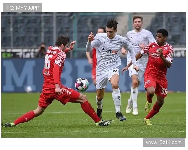 德媒称不莱梅和门兴有意引进南安普顿中卫贝拉科沙